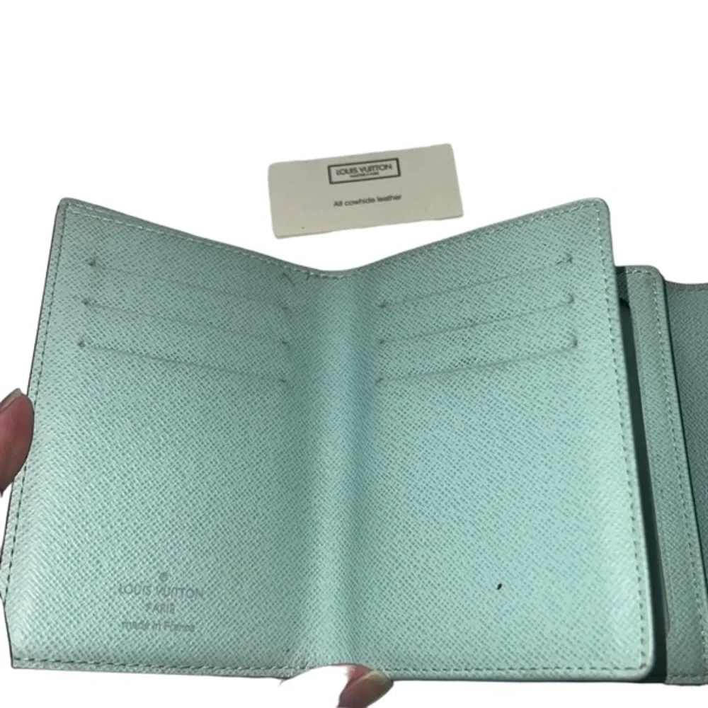 Authentic Louis Vuitton x Takashi Murakami White Multicolor Joey Wallet - Picture 11 of 17